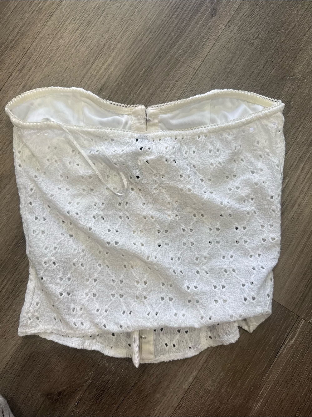 H&M White Eyelet Strapless Corset Top - Picture 3 of 4